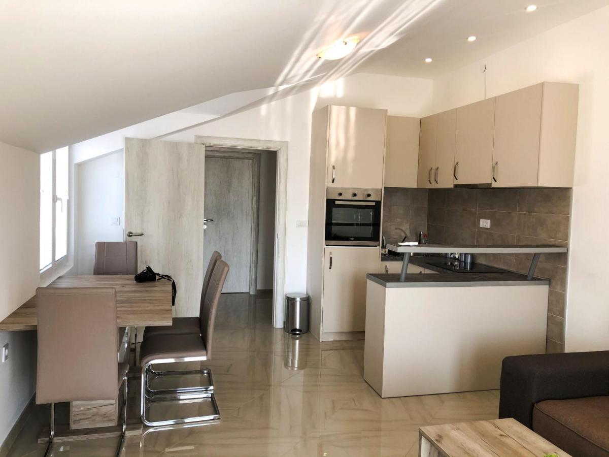 Viktor Apartment Herceg Novi Exterior photo