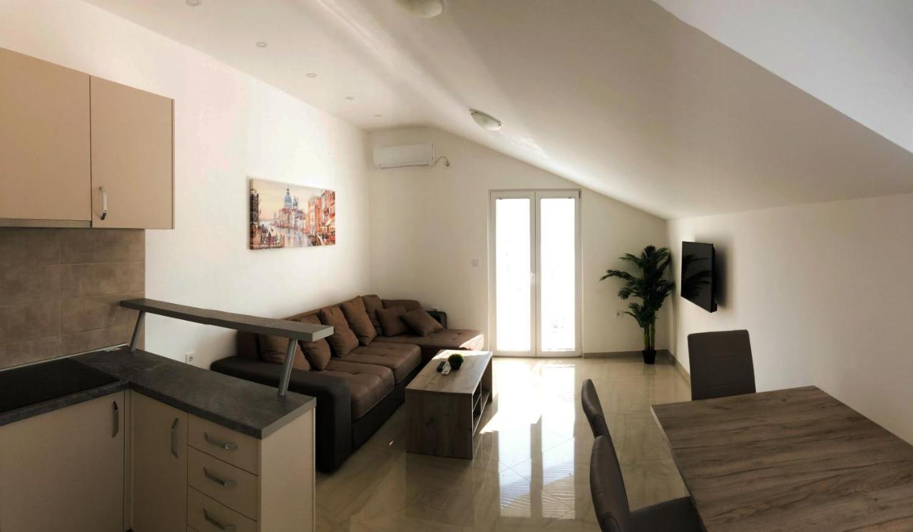 Viktor Apartment Herceg Novi Exterior photo